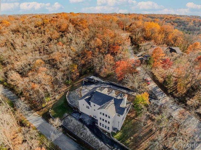 10534 Eagles Nest Drive, Hillsboro, MO 63050