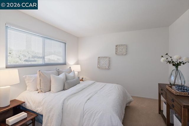 2866 Bowling Green Dr, Walnut Creek, CA 94598