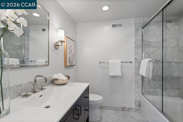 2866 Bowling Green Dr, Walnut Creek, CA 94598