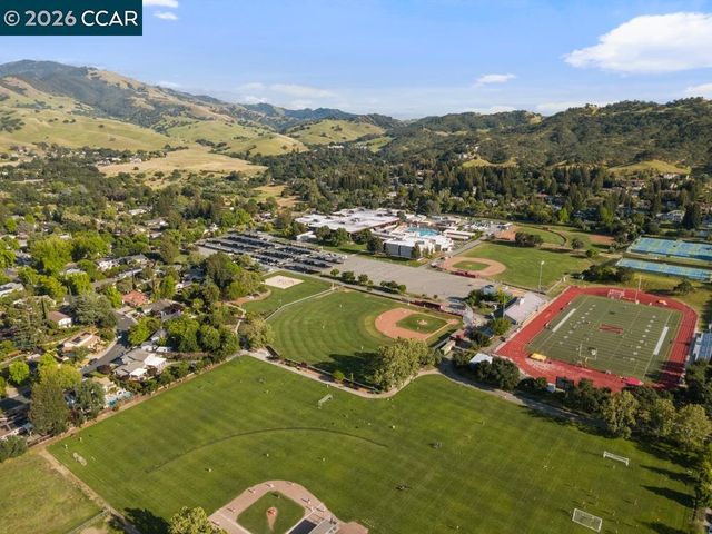 2866 Bowling Green Dr, Walnut Creek, CA 94598