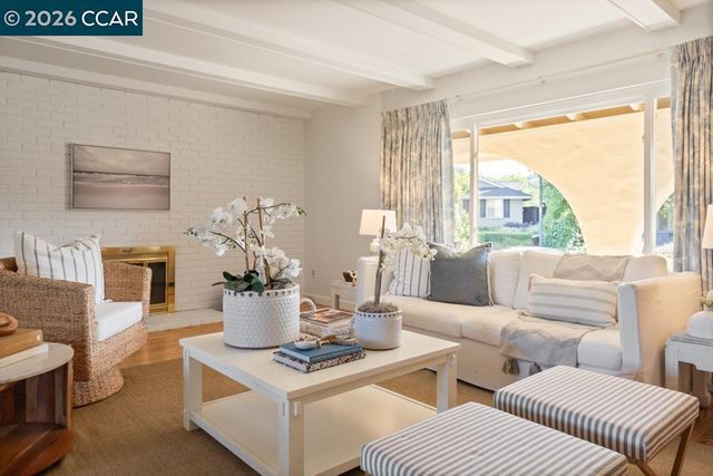 2866 Bowling Green Dr, Walnut Creek, CA 94598