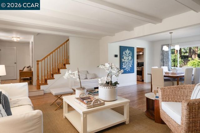 2866 Bowling Green Dr, Walnut Creek, CA 94598