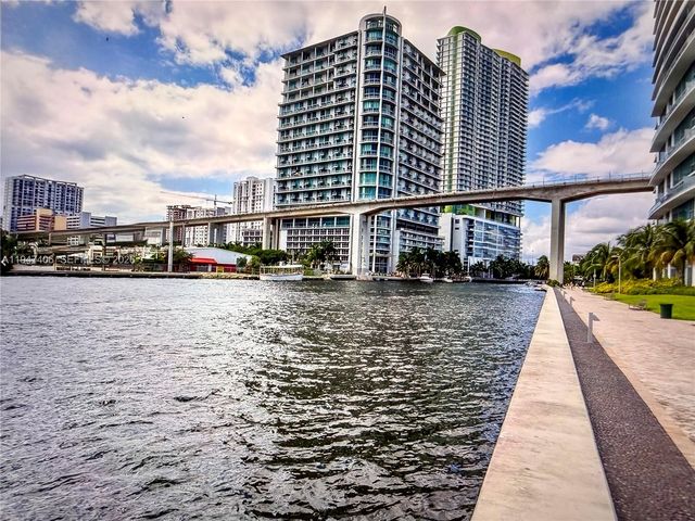 92 SW 3rd St 4309, Miami, FL 33130