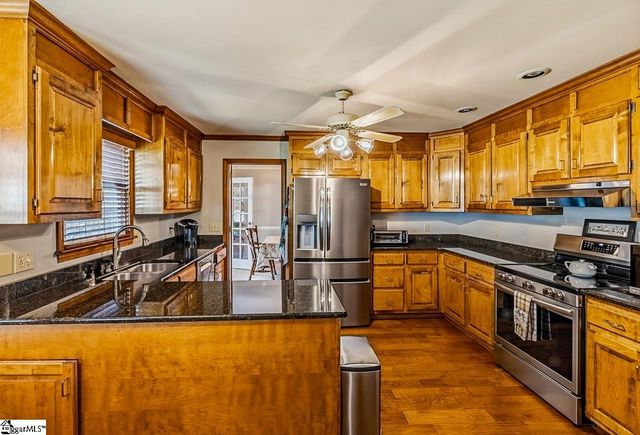 502 S Almond Drive, Simpsonville, SC 29681