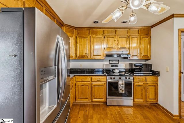 502 S Almond Drive, Simpsonville, SC 29681