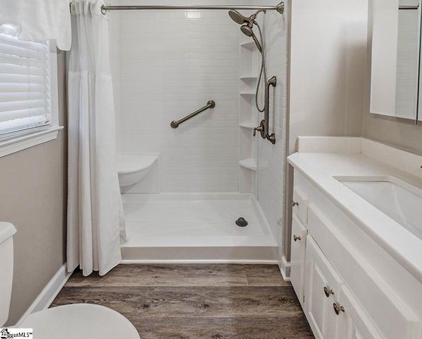 502 S Almond Drive, Simpsonville, SC 29681