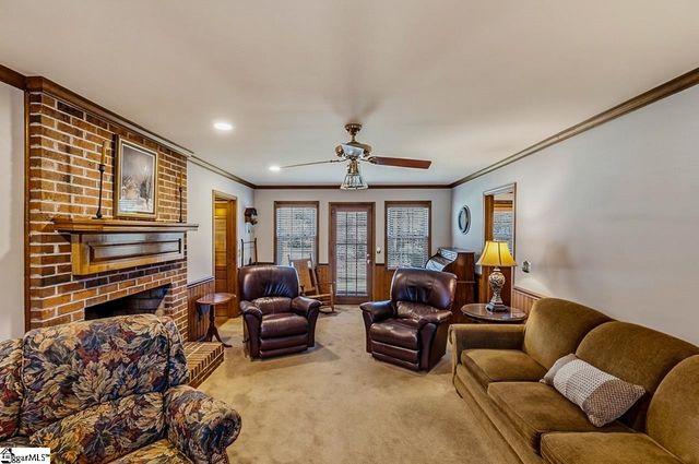 502 S Almond Drive, Simpsonville, SC 29681