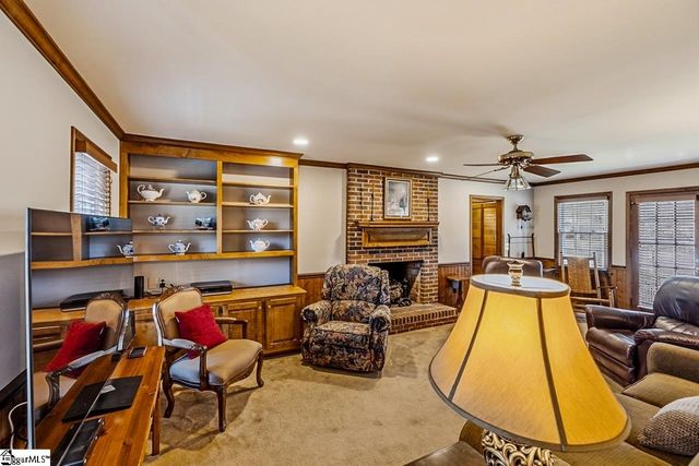 502 S Almond Drive, Simpsonville, SC 29681