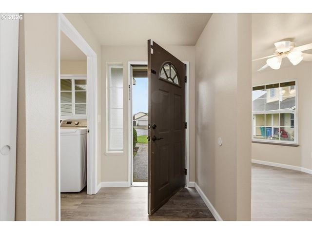 107 Sw 14TH Cir, Battle Ground, WA 98604