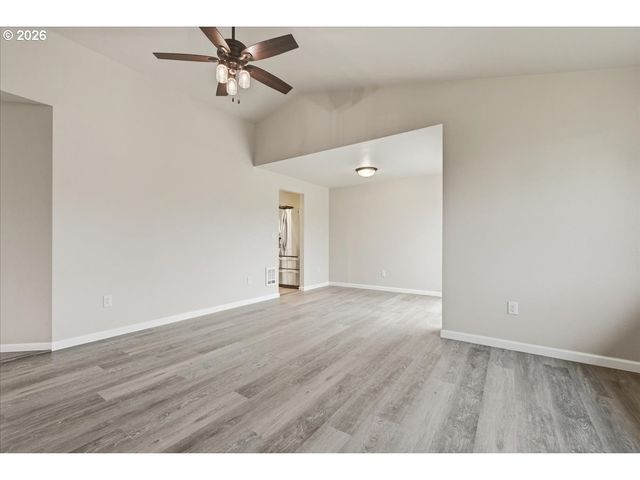 107 Sw 14TH Cir, Battle Ground, WA 98604