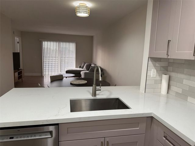 2635 NW 104th Avenue 403, Sunrise, FL 33322