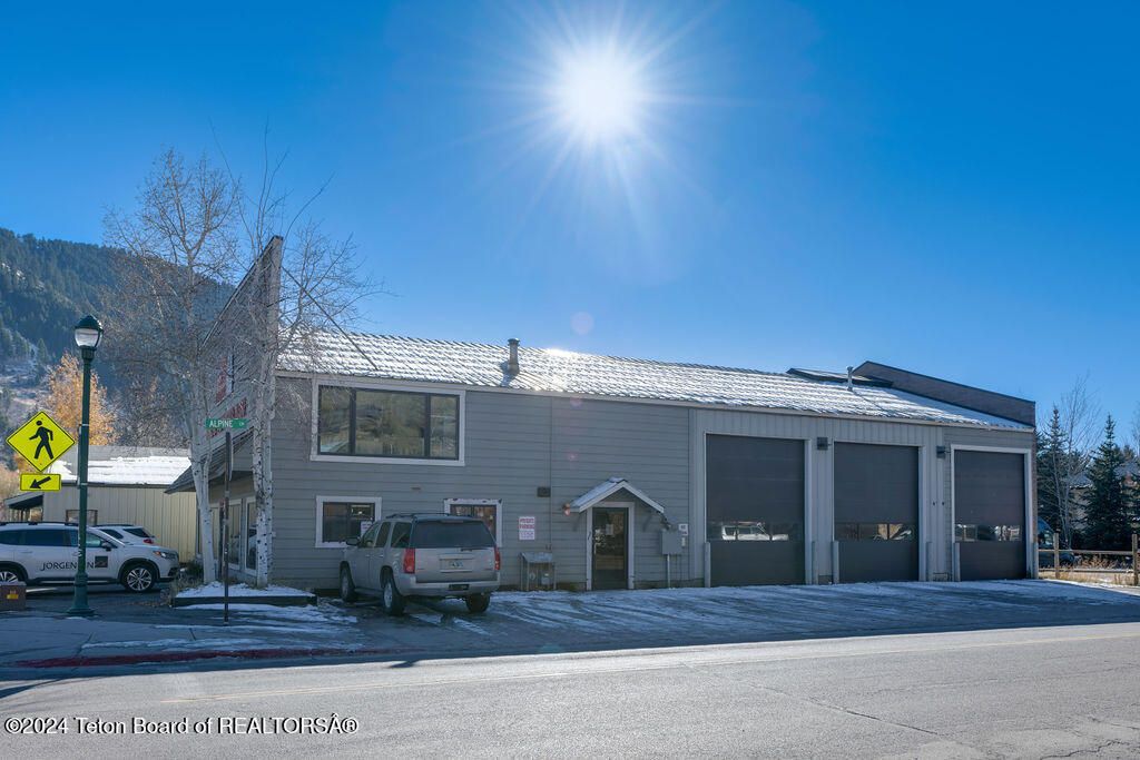 205 SCOTT Lane, Jackson, WY 83001 photo 5