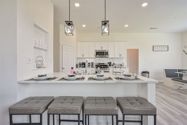 2735 Water Oak Drive, Grand Prairie, TX 75052