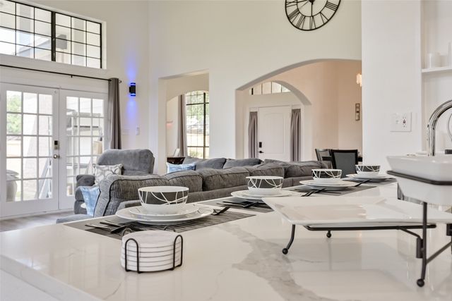 2735 Water Oak Drive, Grand Prairie, TX 75052