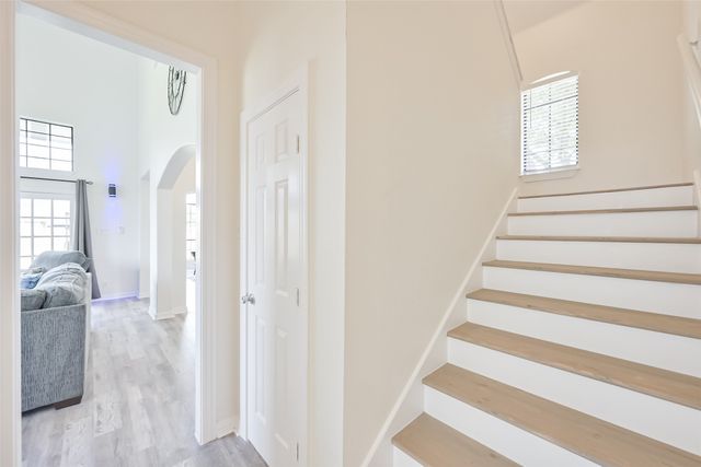 2735 Water Oak Drive, Grand Prairie, TX 75052