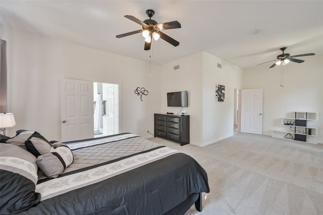 2735 Water Oak Drive, Grand Prairie, TX 75052