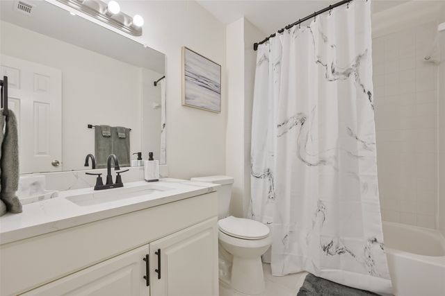 2735 Water Oak Drive, Grand Prairie, TX 75052