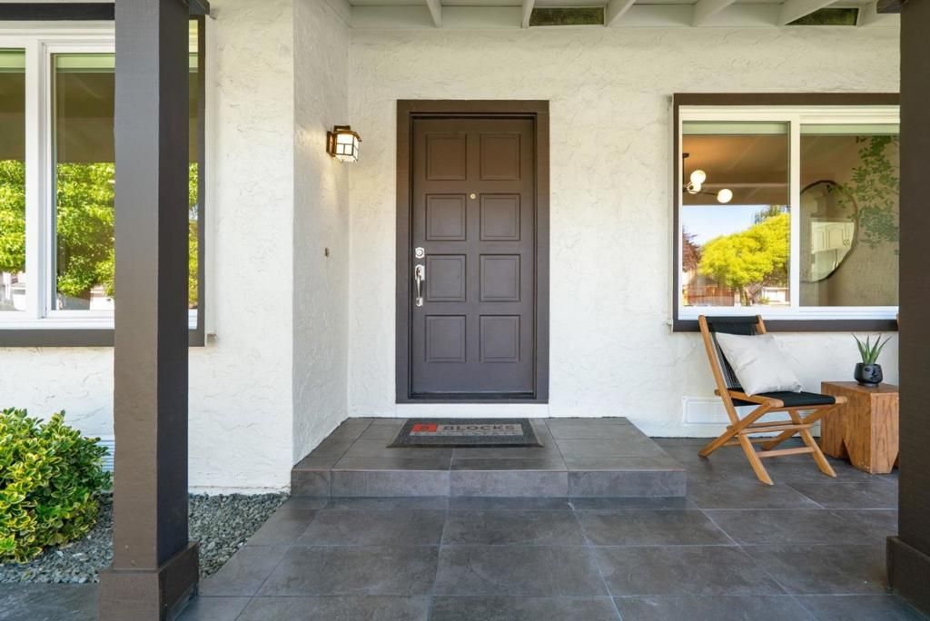 Image 4 of property listing at 10198 Cass Place, Cupertino, CA 95014