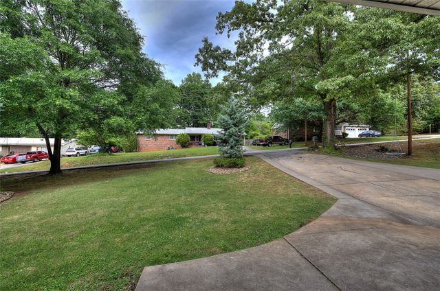 105 Theodore Drive, Greenville, SC 29611