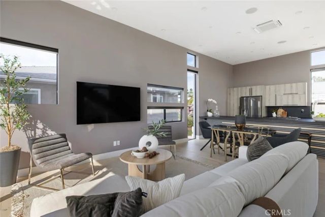 3620 Ellsworth, Silver Lake, CA 90026