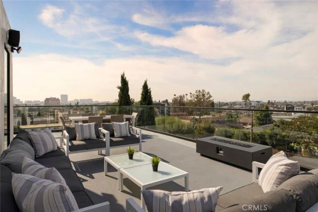 3620 Ellsworth, Silver Lake, CA 90026