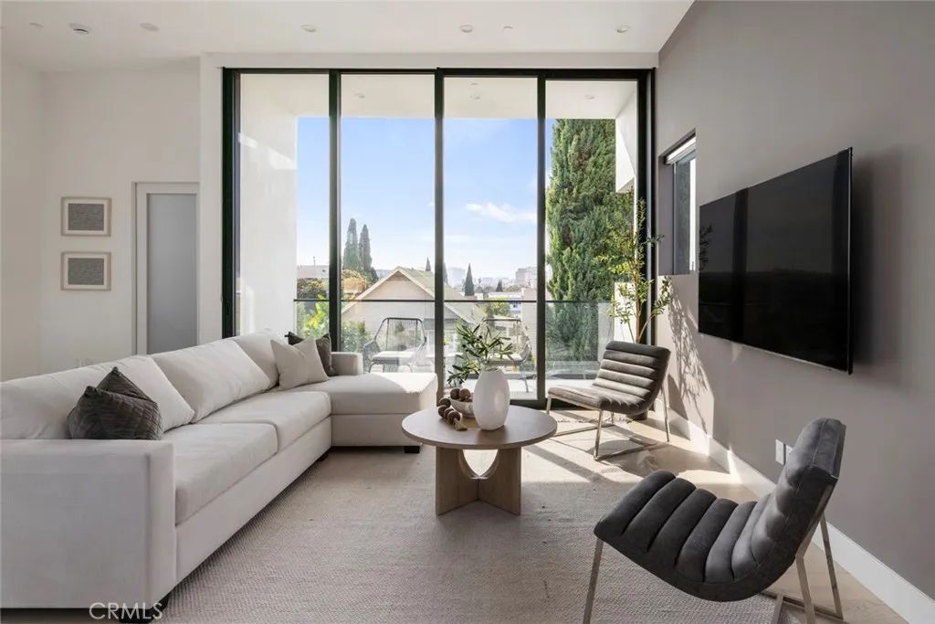 3620 Ellsworth, Silver Lake, CA 90026