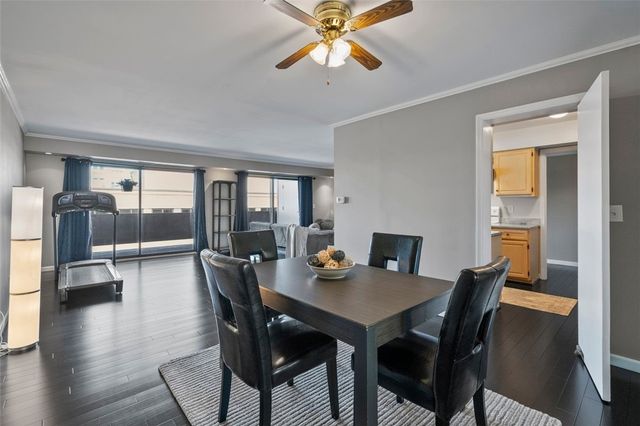 220 N Dithridge 603, Oakland, PA 15213