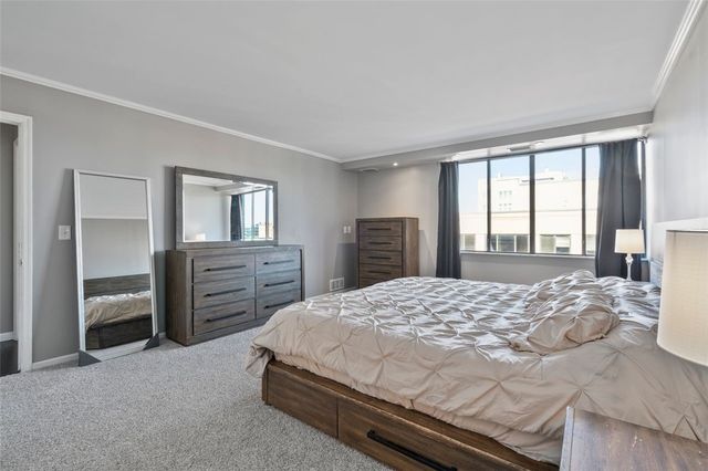 220 N Dithridge 603, Oakland, PA 15213