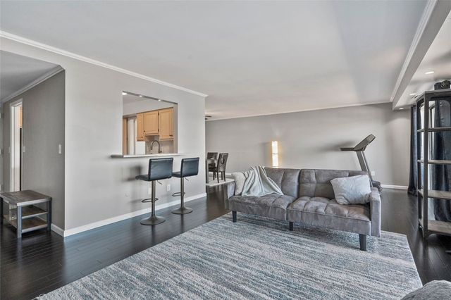 220 N Dithridge 603, Oakland, PA 15213