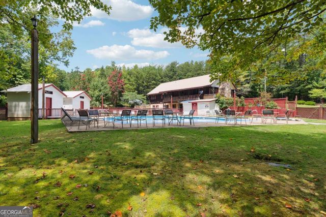 207 Canyon Pass, Cleveland, GA 30528