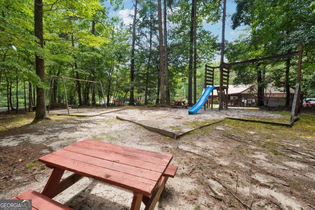 207 Canyon Pass, Cleveland, GA 30528