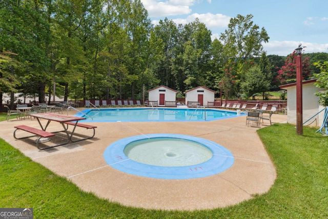 207 Canyon Pass, Cleveland, GA 30528