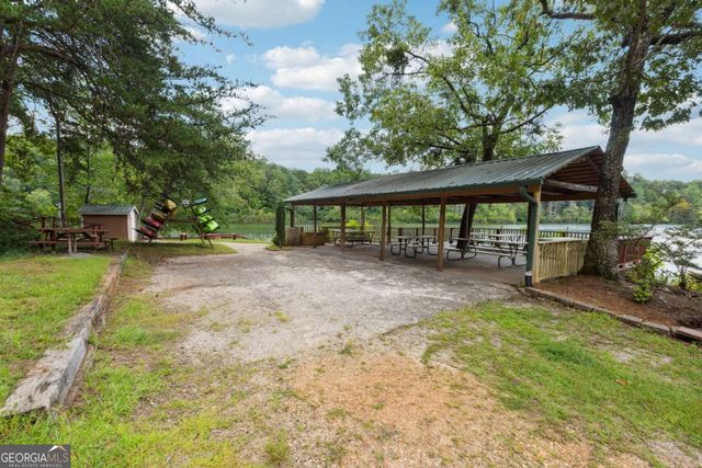 207 Canyon Pass, Cleveland, GA 30528