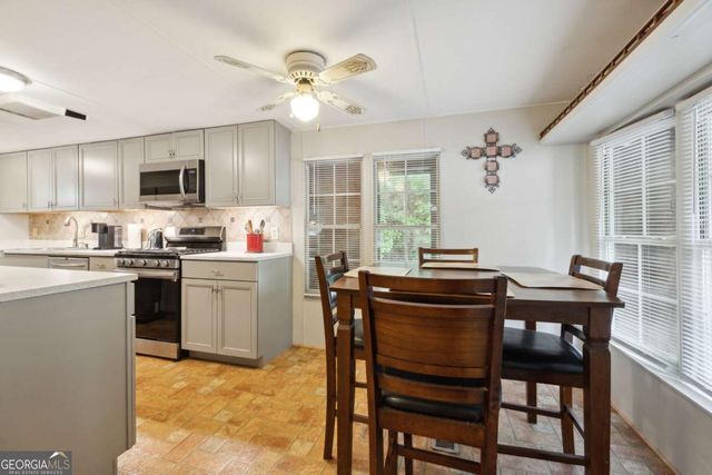 207 Canyon Pass, Cleveland, GA 30528