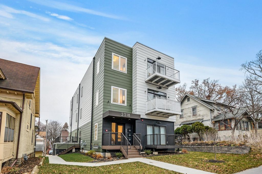 2318 Johnson St NE 201, Minneapolis, MN 55408 — exterior
