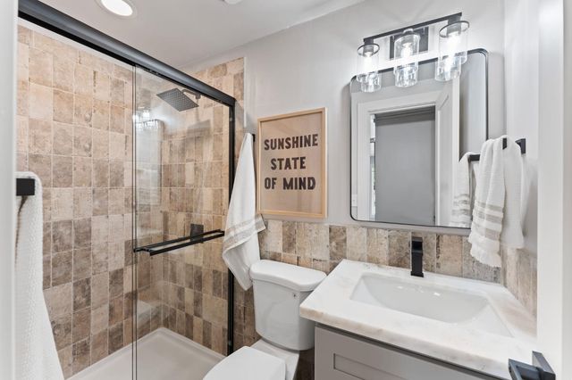 2543 Castlewood Dr, Sacramento, CA 95821