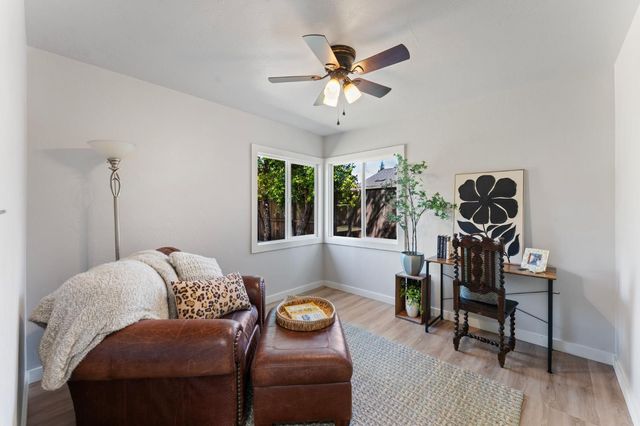 2543 Castlewood Dr, Sacramento, CA 95821