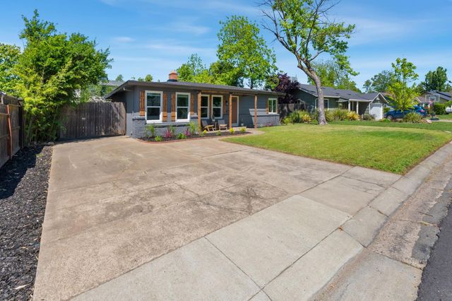 2543 Castlewood Dr, Sacramento, CA 95821