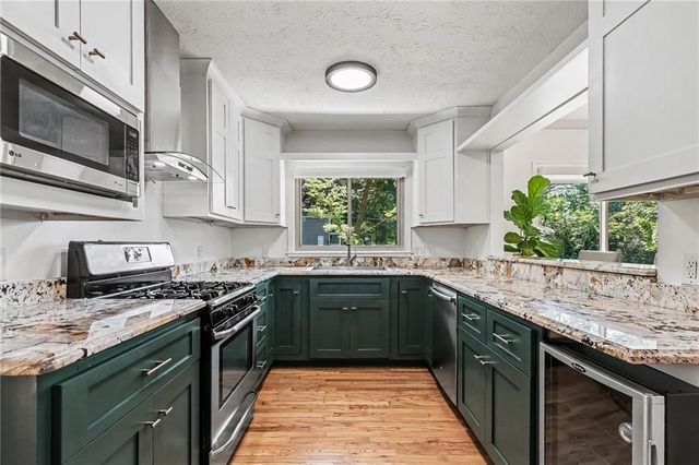 489 Trabert Avenue NW, Atlanta, GA 30309