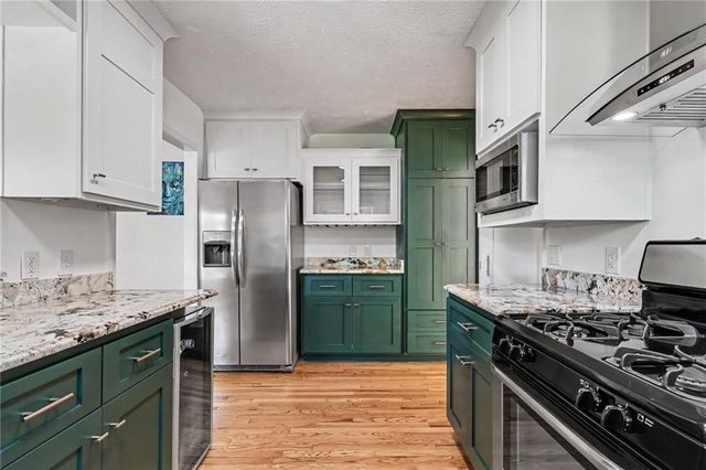 489 Trabert Avenue NW, Atlanta, GA 30309