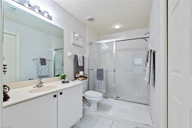4450 Botanical Place CIR 303, Naples, FL 34112
