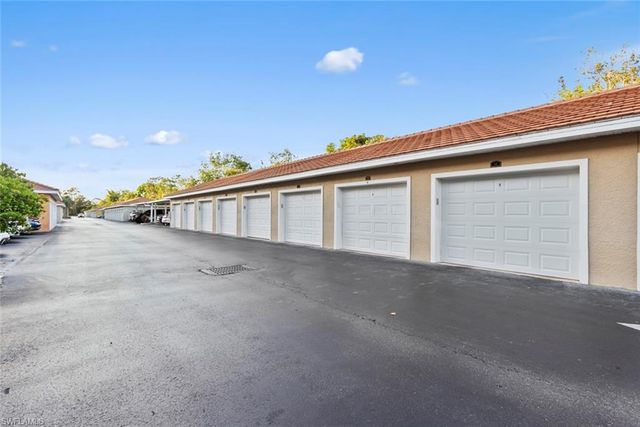 4450 Botanical Place CIR 303, Naples, FL 34112