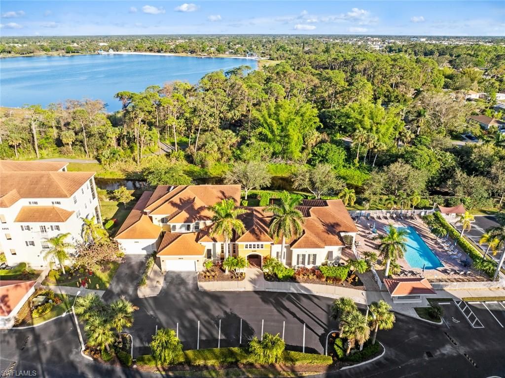 4450 Botanical Place CIR 303, Naples, FL 34112