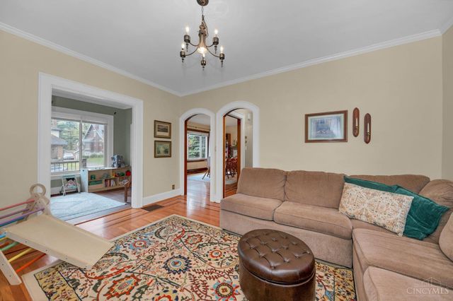 4778 Loretta Avenue, Cincinnati, OH 45238