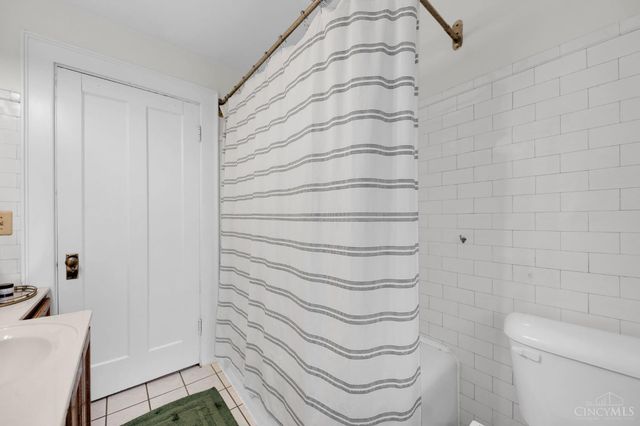 4778 Loretta Avenue, Cincinnati, OH 45238