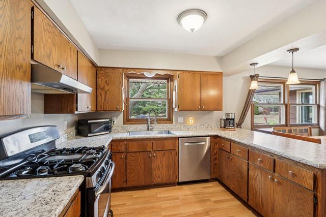 S30W29485 Williams WAY, Waukesha, WI 53188