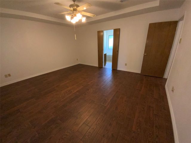 131 Honey Tree Lane, Desoto, TX 75115