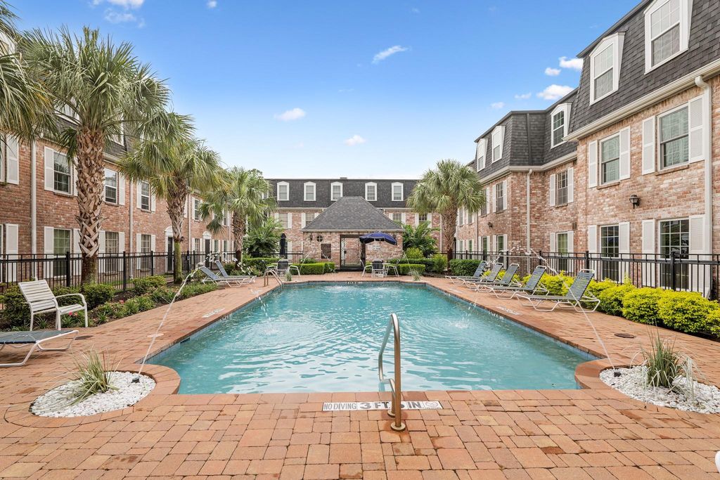 355 N Post Oak Lane 839, Houston, TX 77024