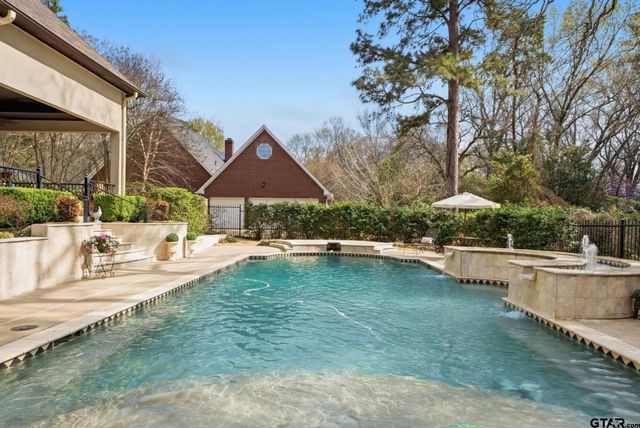 3645 Woods Boulevard, Tyler, TX 75707