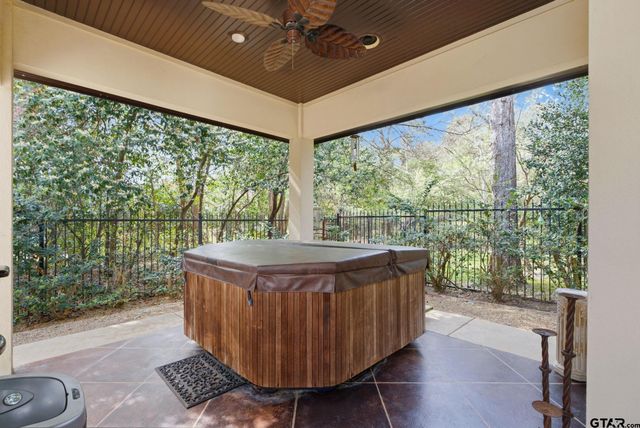 3645 Woods Boulevard, Tyler, TX 75707